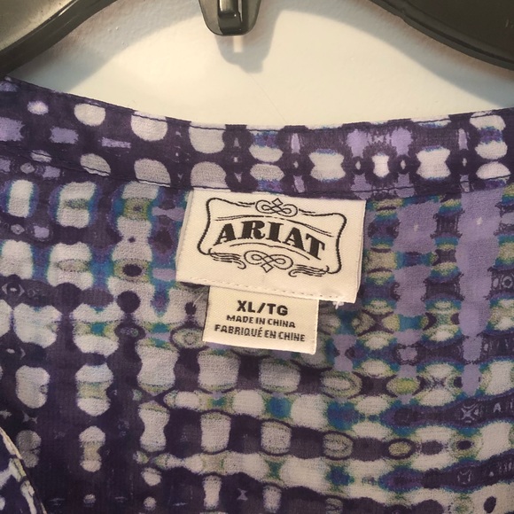 Beautiful Ariat 3/4 Sleeve blouse - Picture 5 of 7